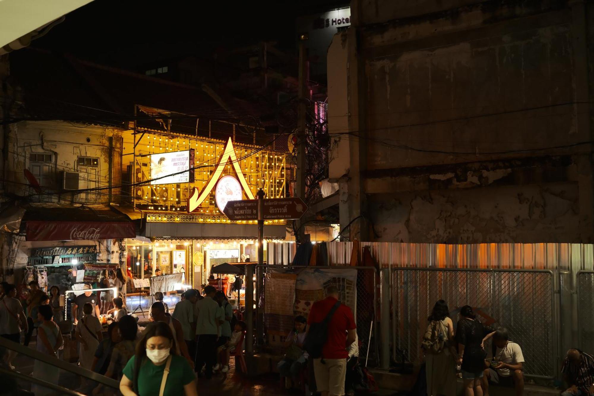 Hidden Gems In China Town, 2Br Lägenhet Bangkok Exteriör bild